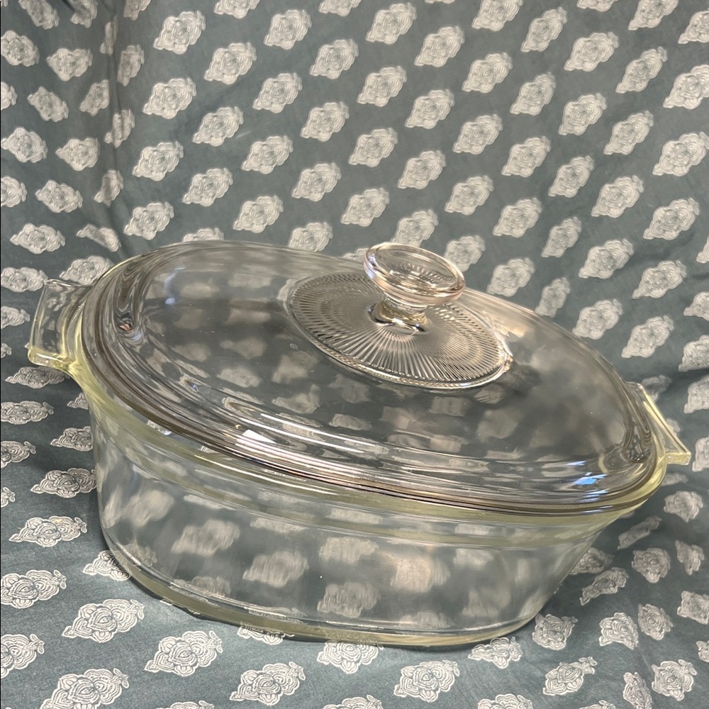 Vintage PYREX roasting pan #703